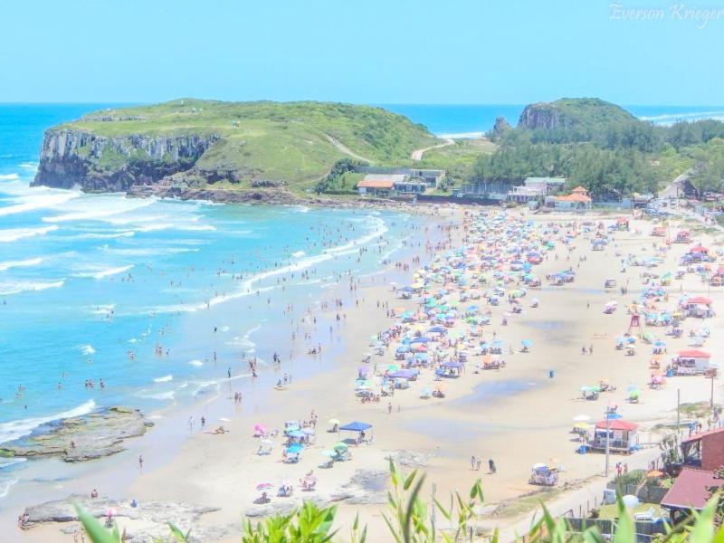Kitnet K1 Em Torres-Rs - Na Mais Bela Praia Gaucha - Cozinha - Banheiro - Ar Condicionado - Smart Tv 32' - Wi-Fi - Anfitria Superhost No Bnb Buitenkant foto