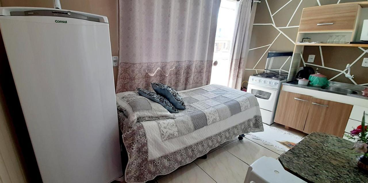 Kitnet K1 Em Torres-Rs - Na Mais Bela Praia Gaucha - Cozinha - Banheiro - Ar Condicionado - Smart Tv 32' - Wi-Fi - Anfitria Superhost No Bnb Buitenkant foto