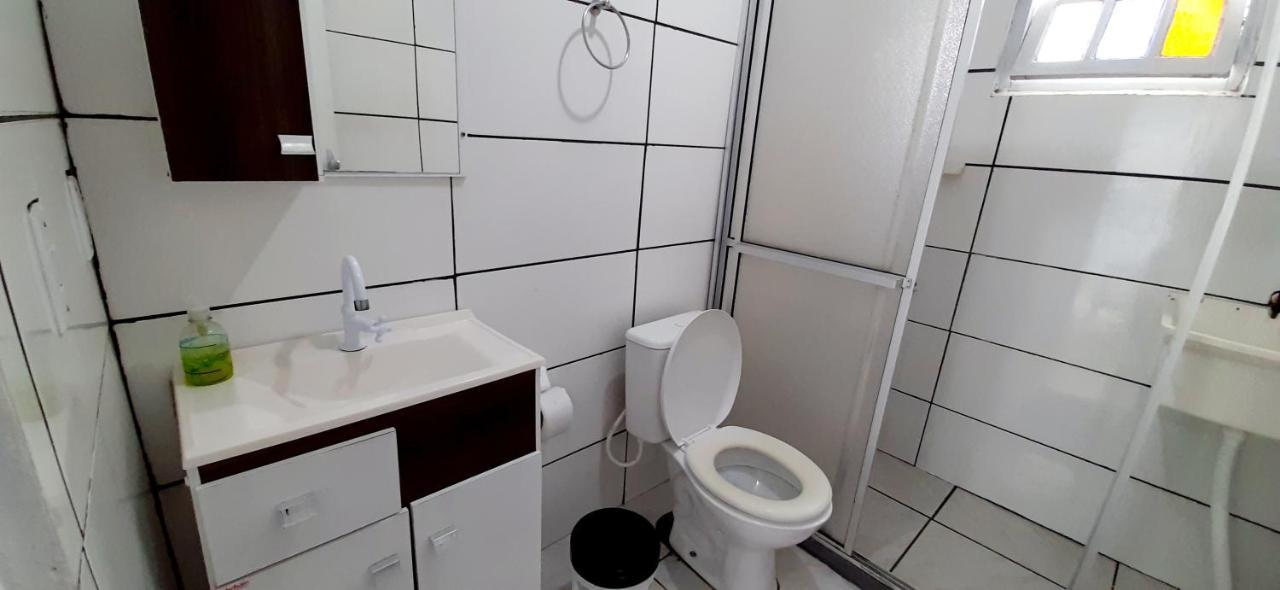 Kitnet K1 Em Torres-Rs - Na Mais Bela Praia Gaucha - Cozinha - Banheiro - Ar Condicionado - Smart Tv 32' - Wi-Fi - Anfitria Superhost No Bnb Buitenkant foto