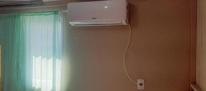Kitnet K1 Em Torres-Rs - Na Mais Bela Praia Gaucha - Cozinha - Banheiro - Ar Condicionado - Smart Tv 32' - Wi-Fi - Anfitria Superhost No Bnb Buitenkant foto