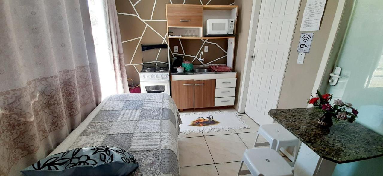 Kitnet K1 Em Torres-Rs - Na Mais Bela Praia Gaucha - Cozinha - Banheiro - Ar Condicionado - Smart Tv 32' - Wi-Fi - Anfitria Superhost No Bnb Buitenkant foto