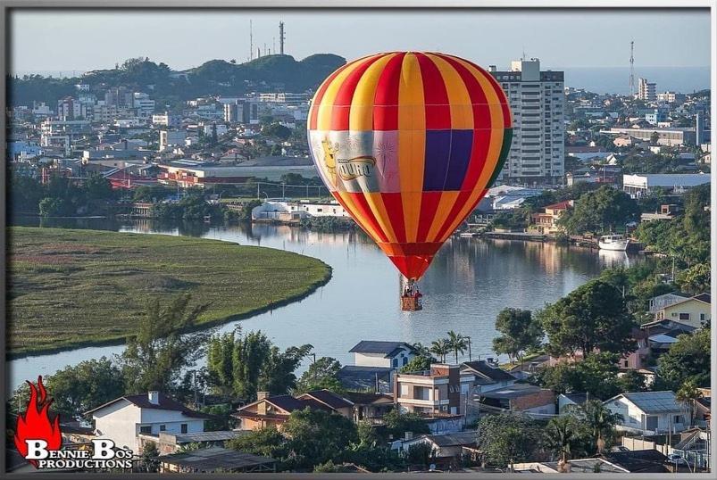 Kitnet K1 Em Torres-Rs - Na Mais Bela Praia Gaucha - Cozinha - Banheiro - Ar Condicionado - Smart Tv 32' - Wi-Fi - Anfitria Superhost No Bnb Buitenkant foto